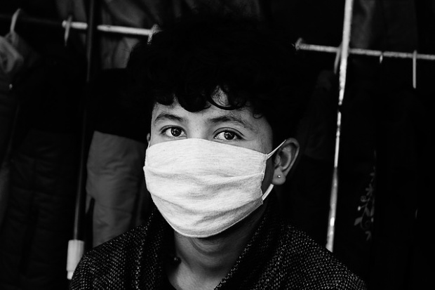 За шест дни строят фабрика за медицински маски в Пекин