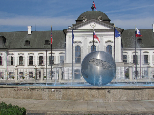 Словаците избират нов парламент