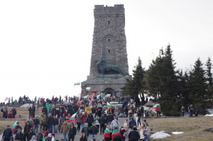 Българският интерес е над всичко, зявиха потриотите от ВМРО на Шипка