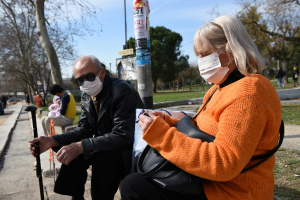 Гърция налага свирепи мерки, след като заразените с коронавирус станаха 73