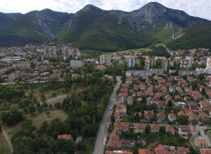Враца прави градски оазиси с пари от боклуци