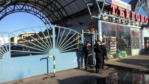Добра практика: Полицаи пазаруват на самотни възрастни хора в Карлово