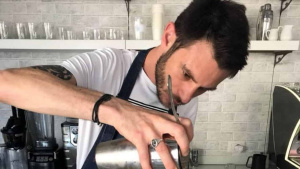 Коронавирусът убива и млади! Италия плаче за 32-годишния барман Фабрицио