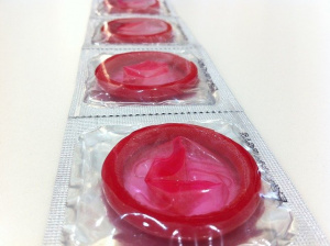 Пандемията ще остави света без кондоми - очертава се глобален недостиг