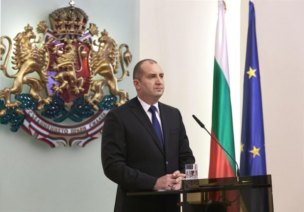 Радев: Вярвам, че българите ще проявят разум и самодисциплина в критичната ситуация