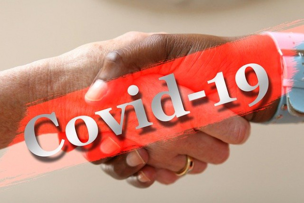 Епидемията се разраства: Болниците в Лондон не могат да смогнат да приемат пациенти с COVID-19
