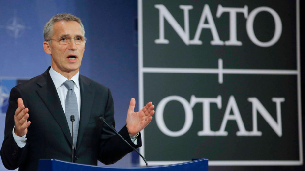 Столтенберг: Врагове на НАТО ще се възползват от кризата, ще купят стратегически индустрии