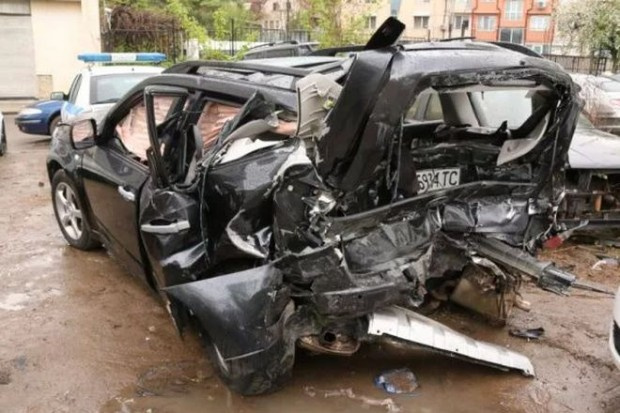 Анализи: Кристиан се забил в колата на Милен Цветков със 140 км/ч, дрогиран бил със "сатанински" наркотик
