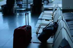 Група от 70 български граждани – сезонни работници, са блокирани на летище в Париж