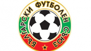 Възобновяват футболното първенство на 5 юни