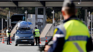 Контрол по шенгенските граници още месеци