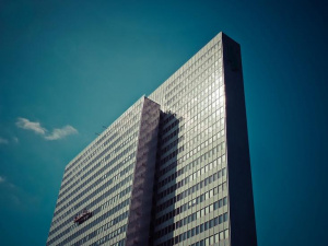 Административна прокуратура подхвана небостъргача „I Tower” в центъра на град София
