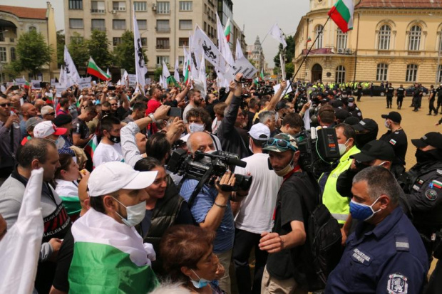 РЗИ алармира МВР, заради протеста на ПП "Възраждане": Сее зараза