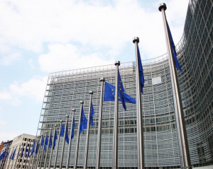 Брюксел ни разреши да прехвърлим 70 млн. от европрограмата за екология към тази за бизнеса