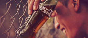 Истерията около расизма е неконтролируема: Кока-кола спира да рекламира в социалните мрежи