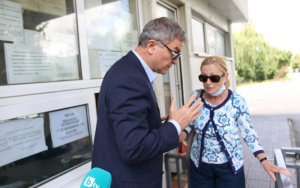 Прокуратурата осветли нови SMS-и: Бобоков искал от Узунов да накара президента да помилва нашенец, осъден на 6 г. затвор в Румъния