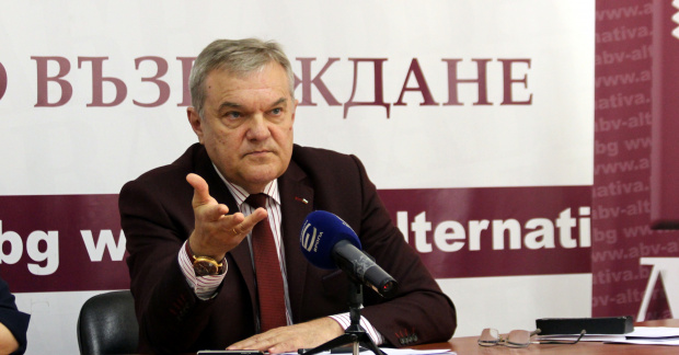 Румен Петков : Борисов, Горанов и Менда Стоянова трябва да бъдат незабавно отстранени от длъжност