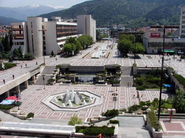 Коронавирусът затвори общината в Благоевград