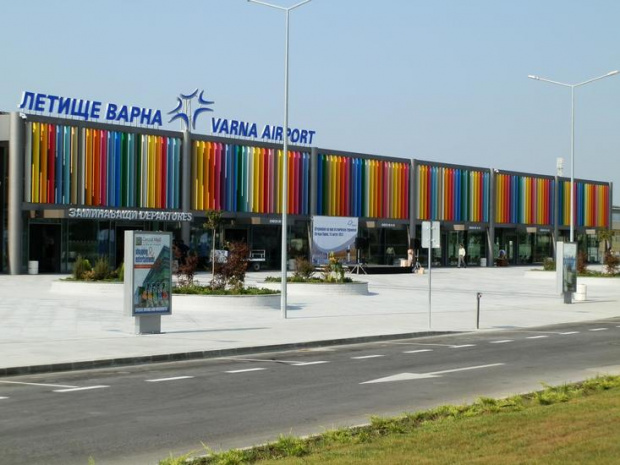 Варна посреща първите полети с туристи