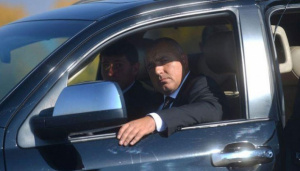 Борисов от джипа: Не мога да опровергавам всяка лъжа (ВИДЕО)