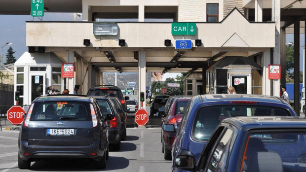 Отново тапи на „Кулата“