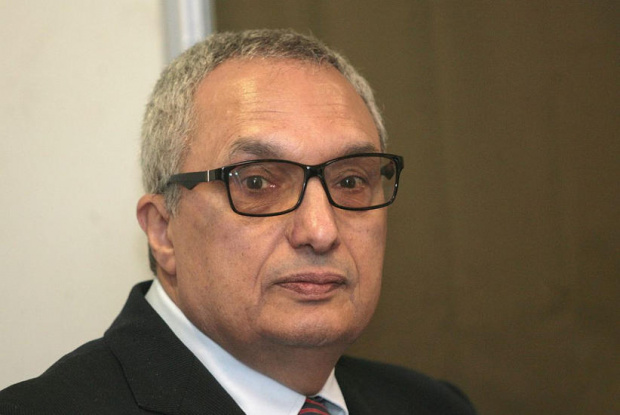 Получил ли е Иван Костов покана от президента за служебен министър?