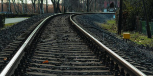 Жена се самоуби със скок под бързия влак Пловдив-София