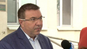 Ангелов: Не знам на какво се дължи слуха за затваряне на училища в края на октомври