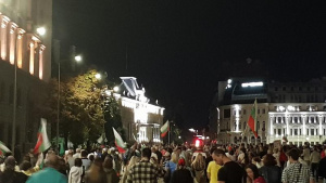 „Великото народно въстание 4“ се разраства, полицията спря демонстрантите да блокират „Дондуков“