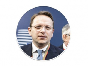 Еврокомисарят по разширяването в Скопие: Разрешете споровете си с България