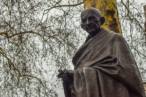 Големият финал на честването на 150-годишнината от рождението на Махатма Ганди ще бъде утре