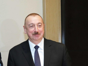 Алиев обеща Баку да спре огъня в Нагорни Карабах, но след като Ереван го направи