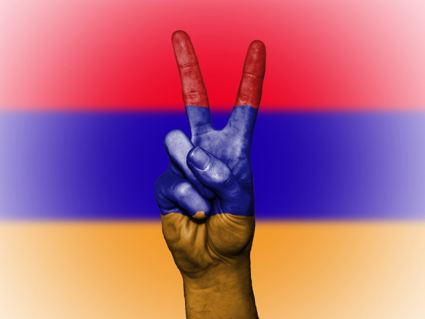 Варненските арменци направиха автошествие за мир в Нагорни Карабах