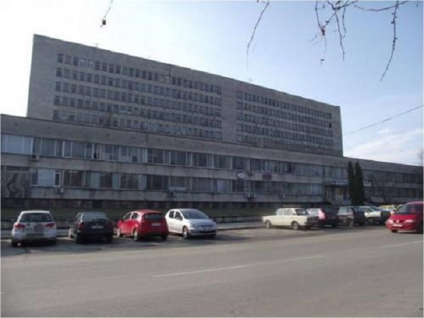 Медици от Велико Търново и Плевен отиват на помощ на колегите си в Свищов