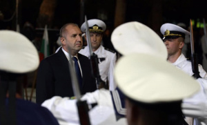 Президентът Радев ще участва във военен ритуал на Архангелова задушница