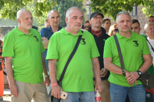 Отровното трио с писма до 705 евродепутати, в които показват как Джамбазки пробва да убие протестиращи