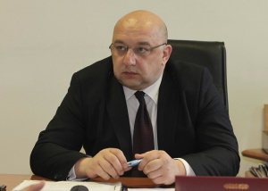 Кралев даде надежда на феновете, че футболният шампионат няма да бъде стопиран