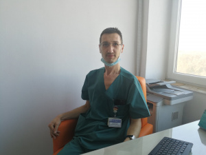 СНИМКА 18+ Чудо: Хирурзи в Пловдив спасиха ръката на мъж, която бе попаднала под ъглошлайф