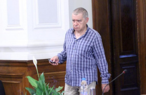 Михаил Константинов: Изборите ще са с ниска активност, новата власт - нелигитимна