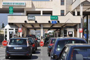 3 дни карантина за Коледа или Нова година в Гърция