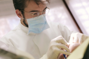 Как се е променила работата на зъболекарите по време на COVID пандемия?