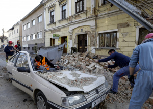 Хърватия не спира да се люлее, жертвите на земетресенията са 7