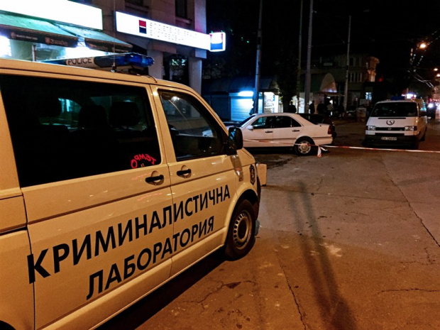 Четирима извършиха въоръжен грабеж на инкасо автомобил край Перник