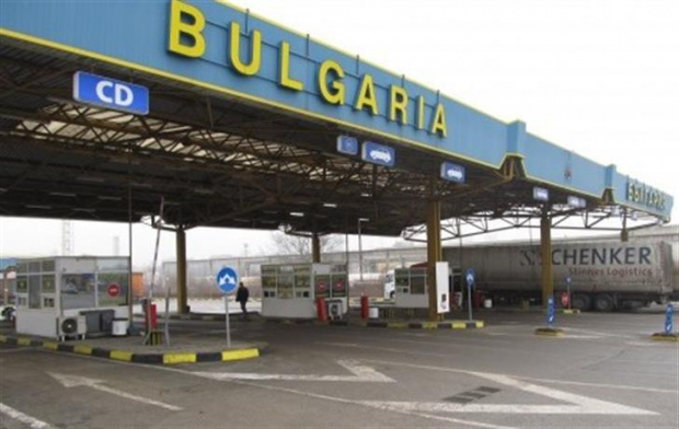 Срив на посещенията на чужденци в България и през ноември