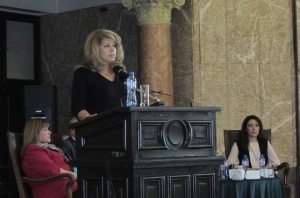 Йотова с дузина въпроси към проф. Ангелов за ваксините