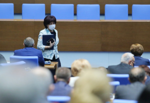 Караянчева: Парламентът е готов на промени в Изборния кодекс в спешен порядък