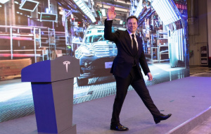 Илон Мъск вече е най-богатият човек на планетата с над 188 милиарда долара