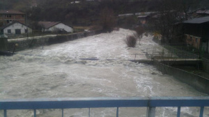 Опасно време: Наводнени къщи в Перник и Трън - обявиха бедствено положение (ОБОБЩЕНИЕ)