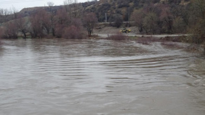 МОСВ: Опасност от наводнения около 5 големи реки тази нощ
