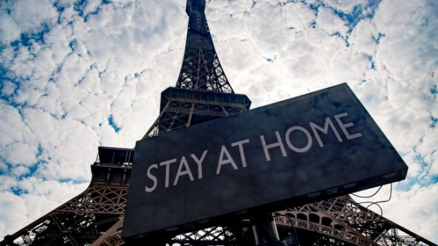 Кината, заведенията и курортите във Франция остават затворени до края на февруари